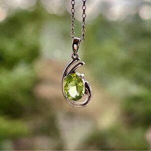 Delicate 14K White Gold Peridot Pendant